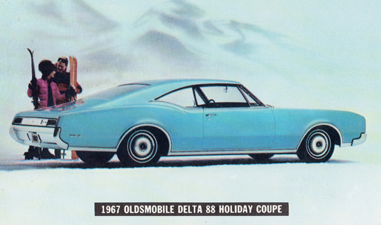 Oldsmobile Delta 88 Holiday Coupe 1967 Skiing | Vintage Cars 1891-1970